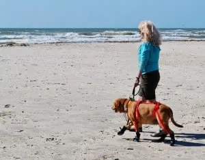 irie-snuggy-boots-beach